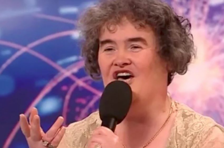  “Ridiculous, But So Talented”: A Crazy Woman Made a Splash At The Talent Show!