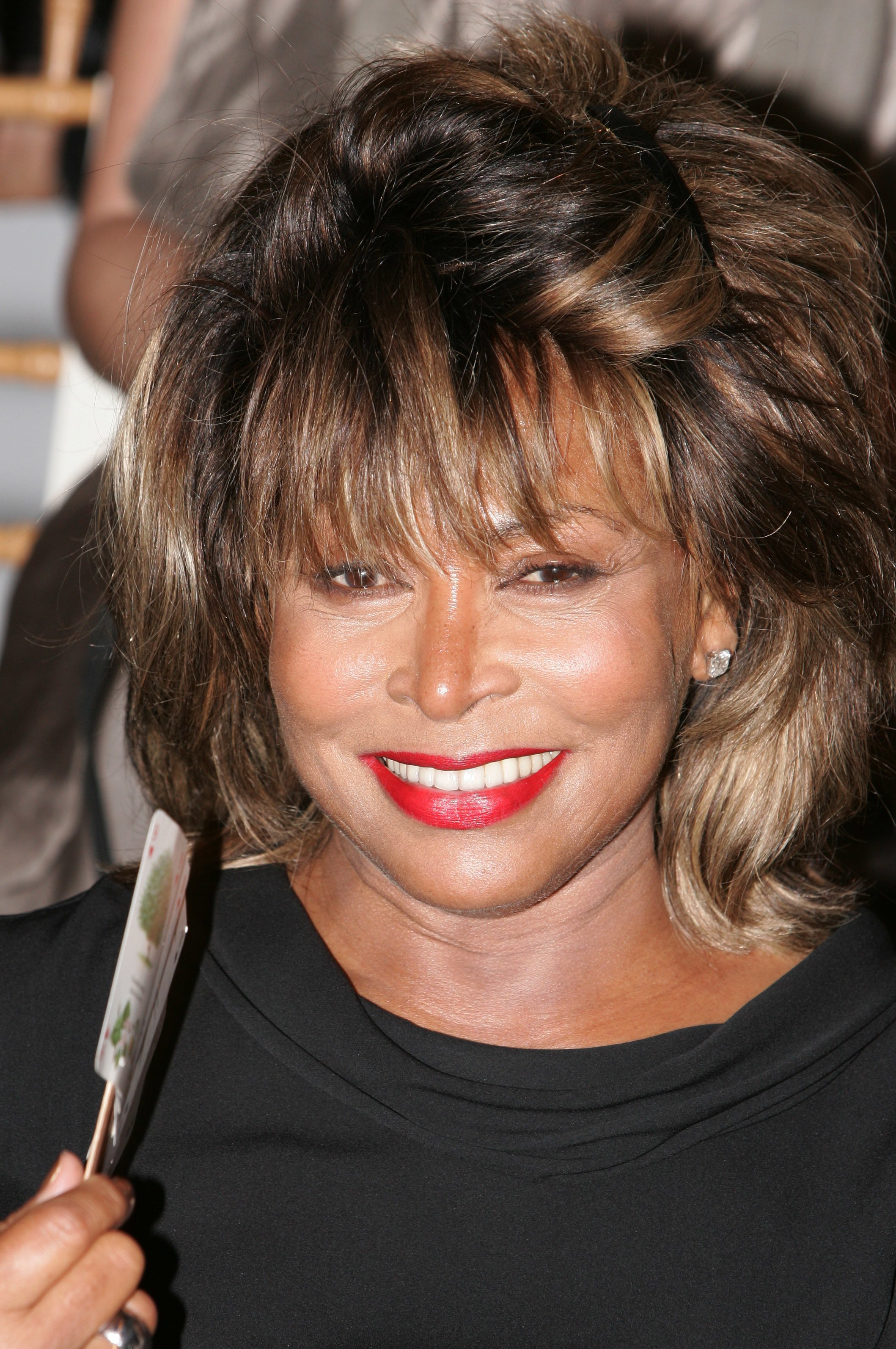 Tina Turner attends the Giorgio Armani 2005-2006 "Haute Couture" Fall/Winter Fashion Collection. | Source: Getty Images