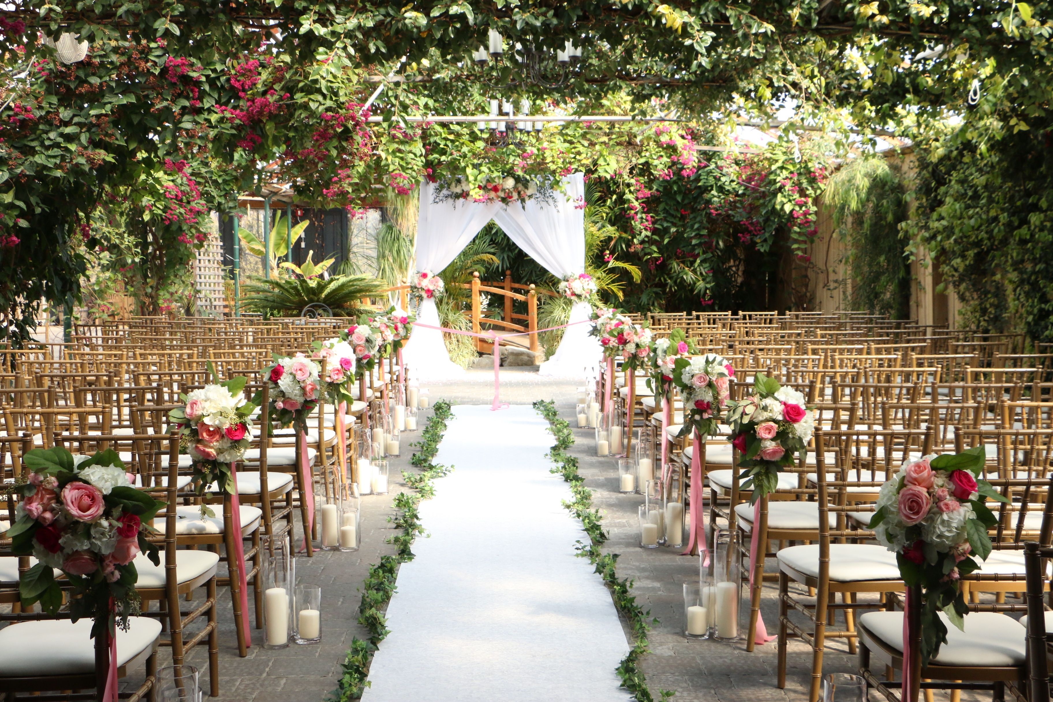 An outdoor wedding venue | Source: Shutterstock